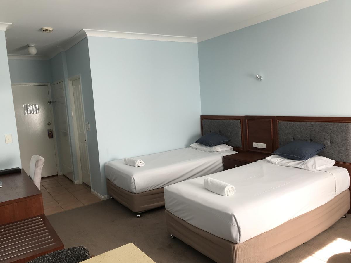 Springwood Motor Inn Bagian luar foto