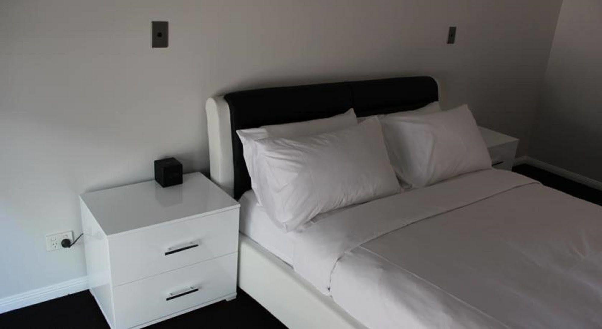 Springwood Motor Inn Bagian luar foto